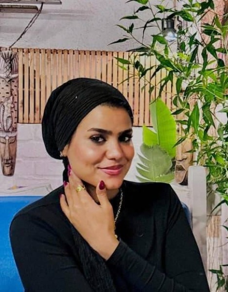 Farida, 35, Australia