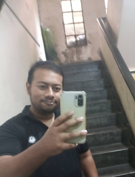 Rakib, 28, Dom ale