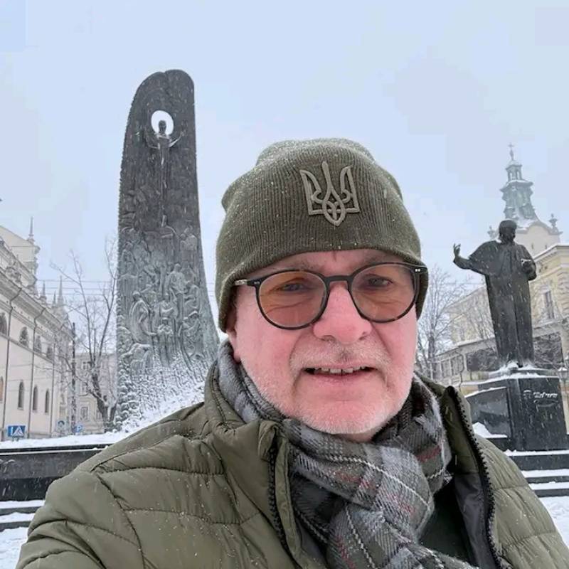 Wattie, 70, uk