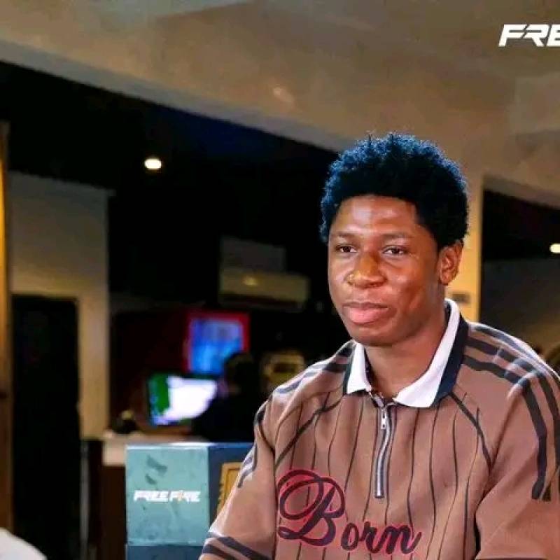 Chimezie Christopher, 18, Bangladesh