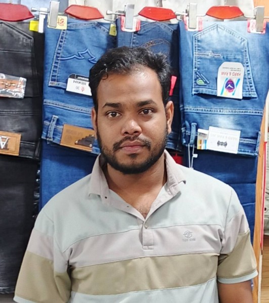 khan, 24, Zurich