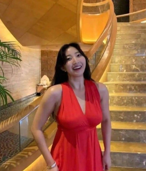 Fang Keqiang, 30, Hamburg