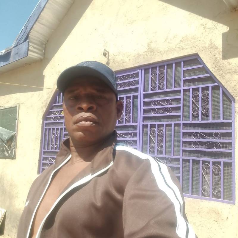 Razak, 41, Lebanon bchamoun
