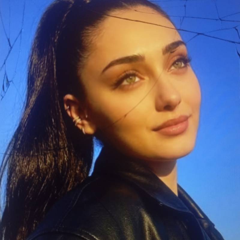 Eda, 28, united state