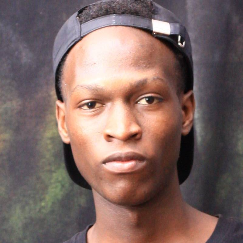 Lawrence, 21, redhill surrey england