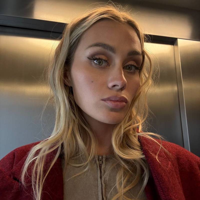 Amelia, 18, waltham