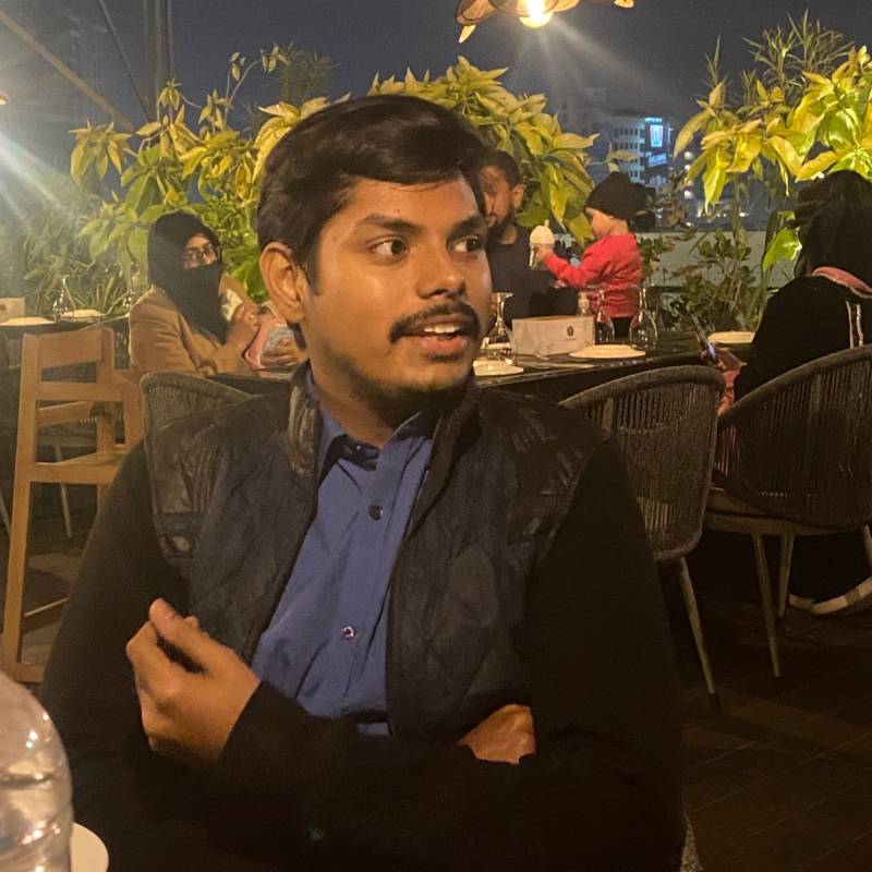 Maaz, 28, Naveda