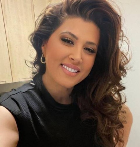 Inara, 45, Maroc