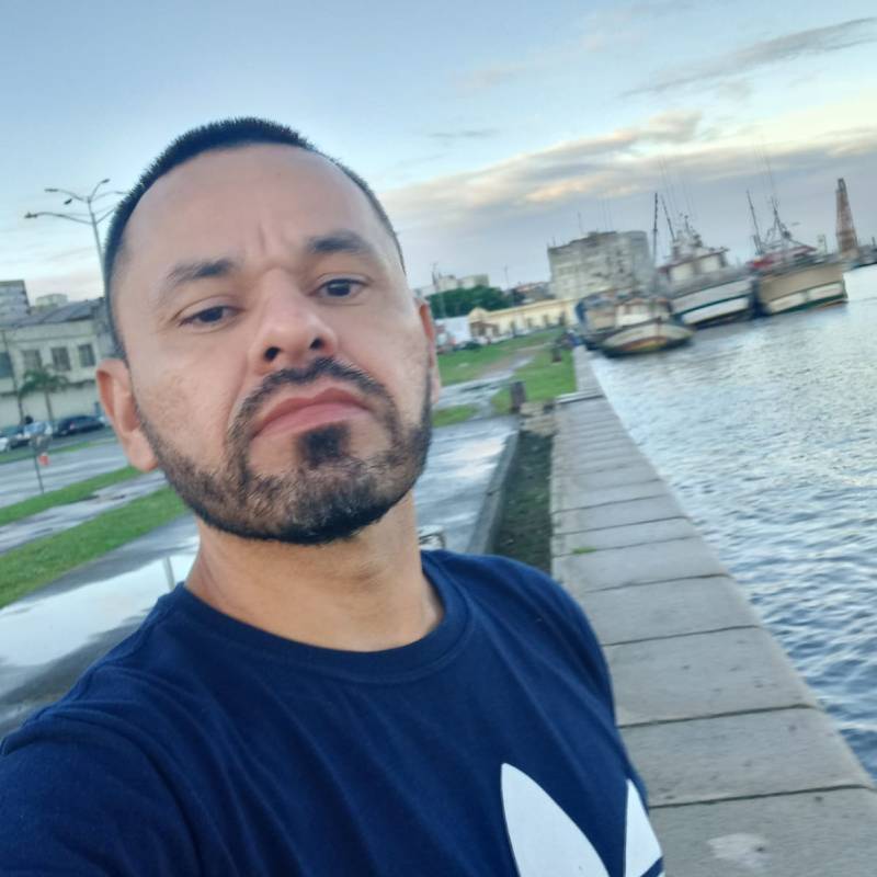 thiago, 43, Bellevue Washington state