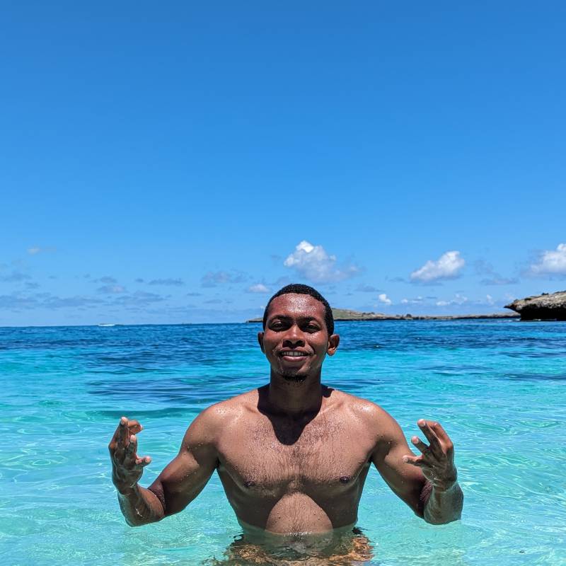 Mick, 26, Kenya