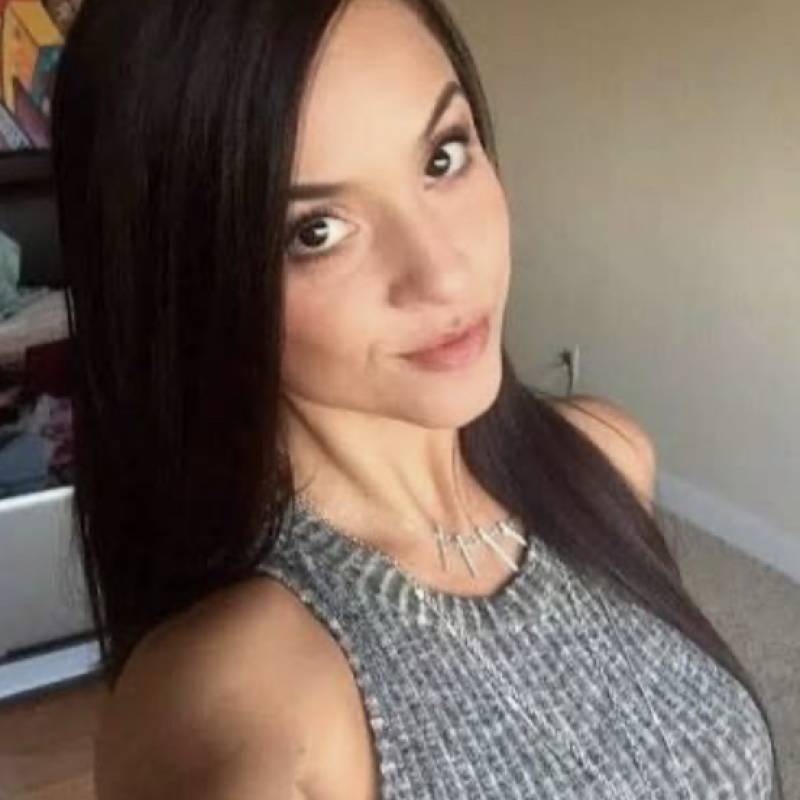 Okra, 36, Pakistan