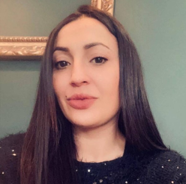 eva, 37, U A E