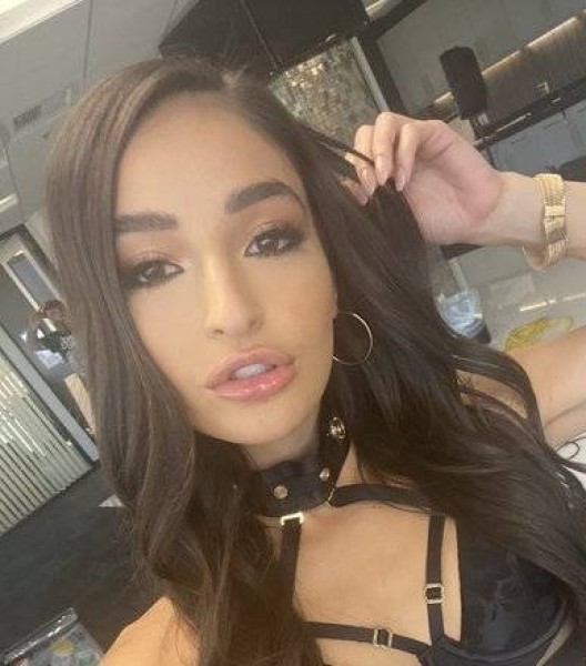 Serena, 31, Berlin
