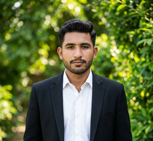 Ch Yasir, 19, Current in pakistan