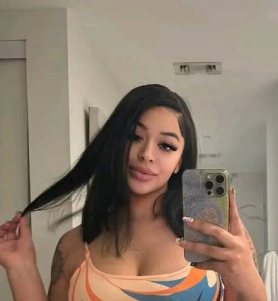 Samanta Torres, 29, Bangladeshi