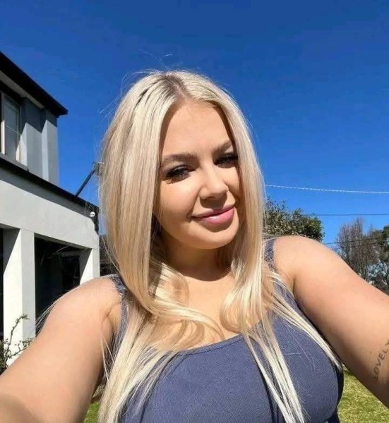 Anna lison, 22, Banner Illinois
