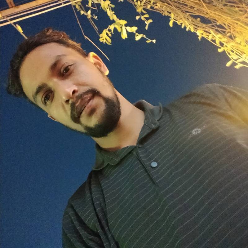 Robin, 30, gaza