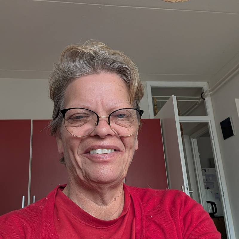 Petra, 63, Living in Madrid Spain