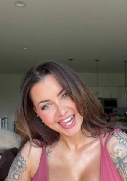 Dakota, 31, Maroc