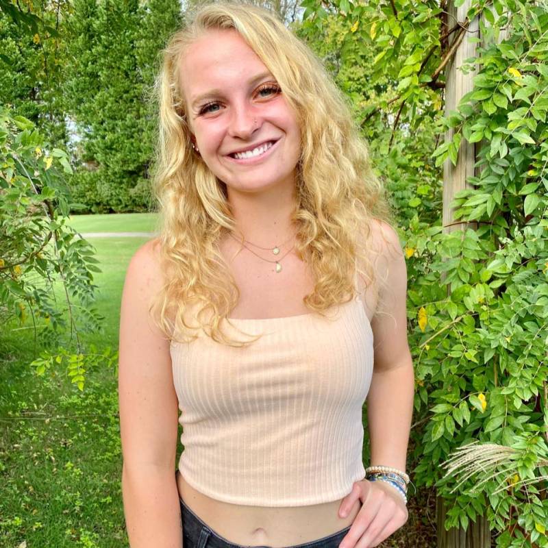 mary, 32, Charleston west virginia