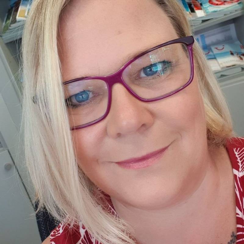 Alexandra Katec, 49, Jeshore Noapara