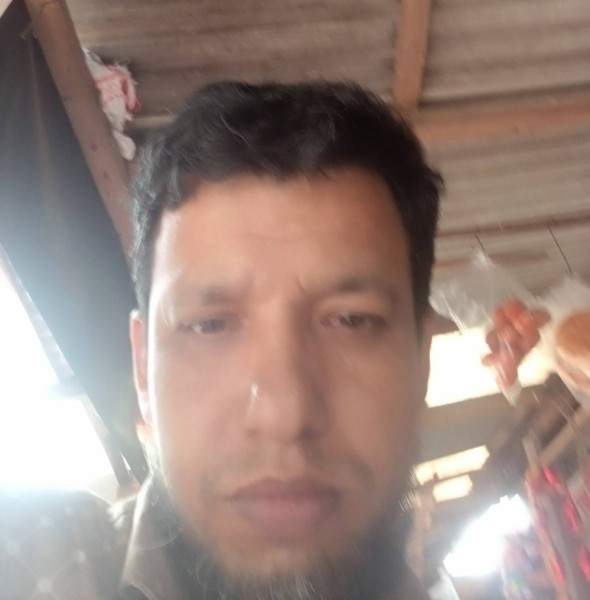 MD Monir, 46, Mexico