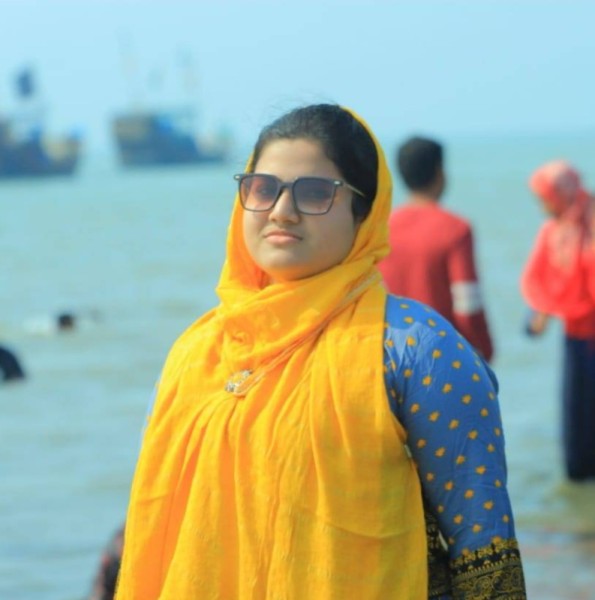 AKHNOOR, 25, iowa