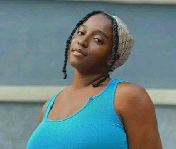 HELEN, 36, Malawi