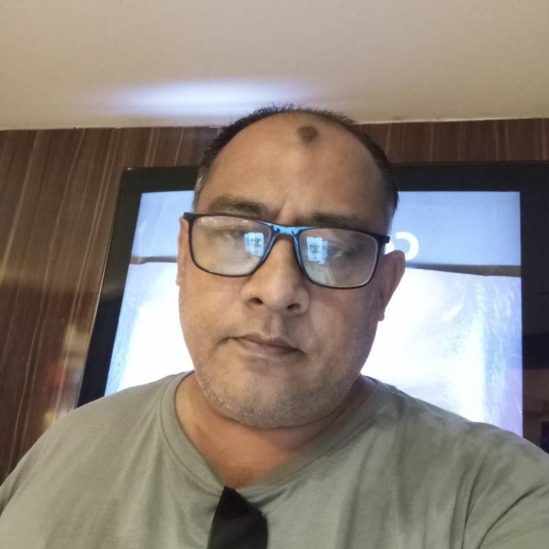 Shuvo, 46, Switzerland