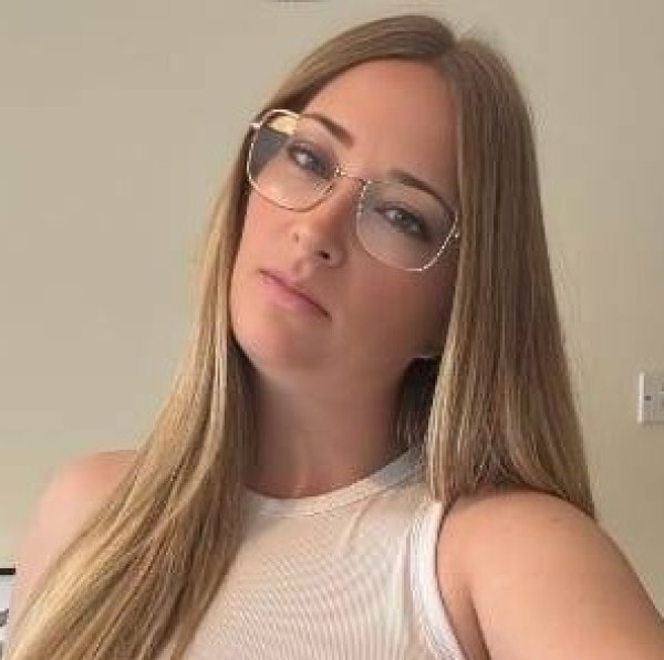 Margret Donald, 35, Warsaw Poland