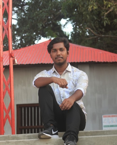 Amitav, 31, Daulatkandi station