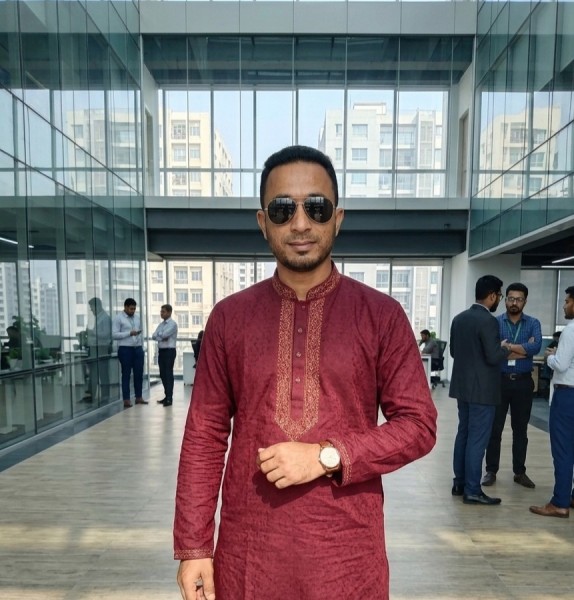 Rohim, 38, Saudi Arabia