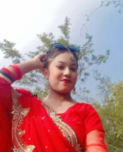 Mohona, 25, Amman