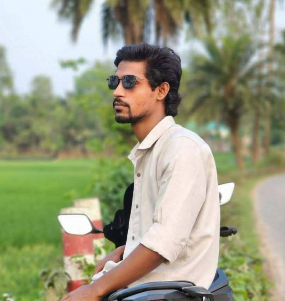 SARKAR, 25, Amsterdam