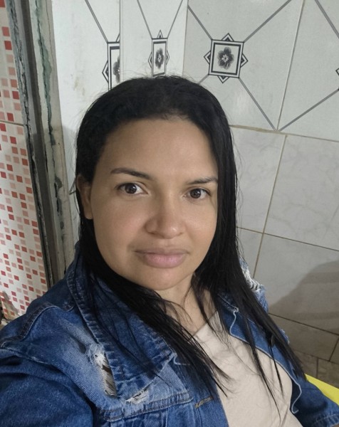 Valdirene, 32, Edmonton