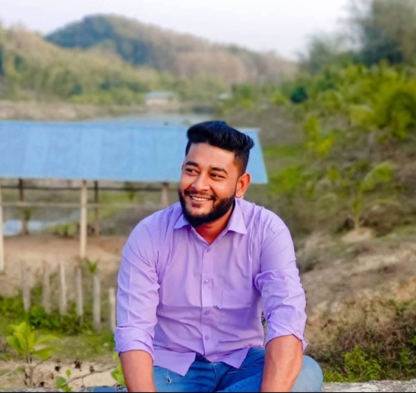 Md Ali Hussain, 25, U A E