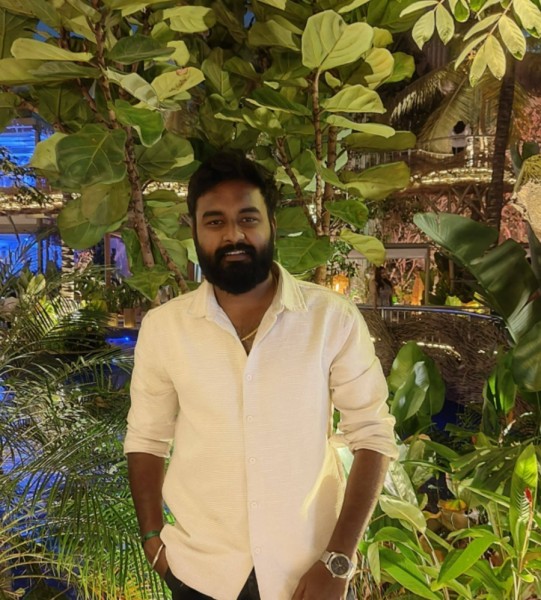 Sanjeev, 30, Banner Illinois