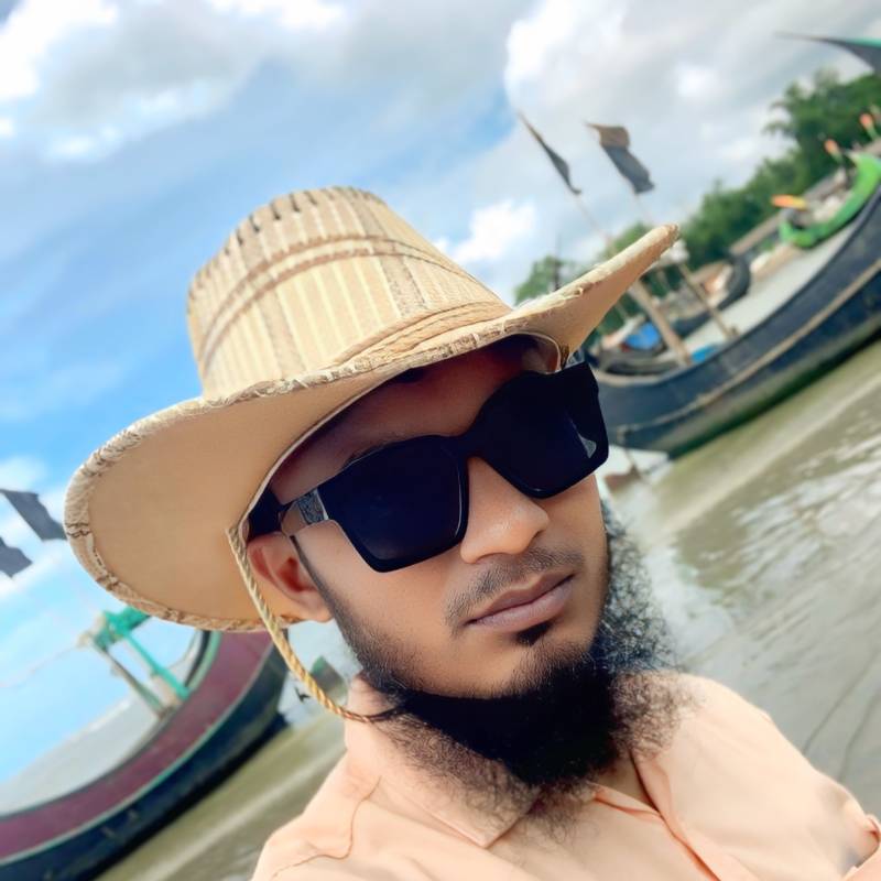 KHAN, 31, England