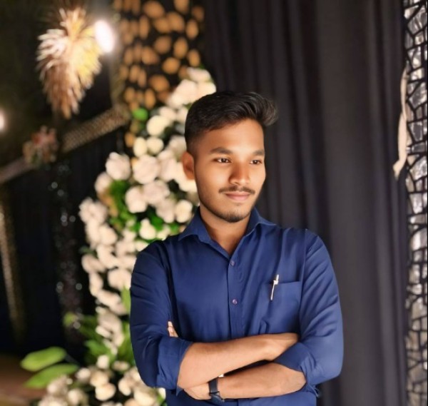 Rocky, 18, United Arab Emirates