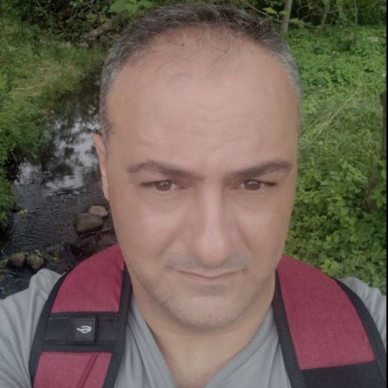 moro, 40, Australia