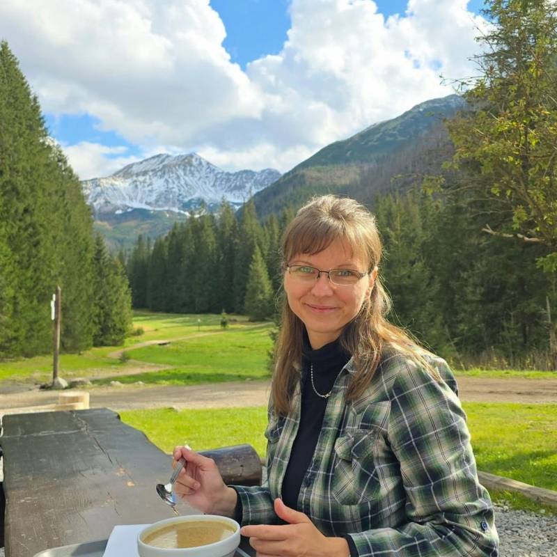 Edyth, 45, Zurich