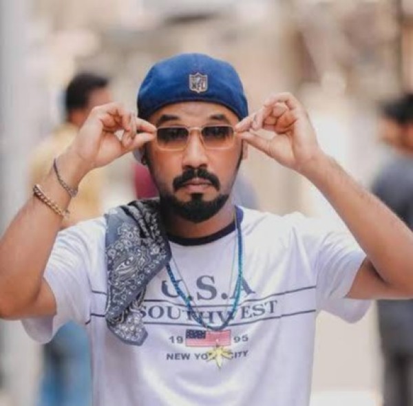 Rashid, 30, jekapbils