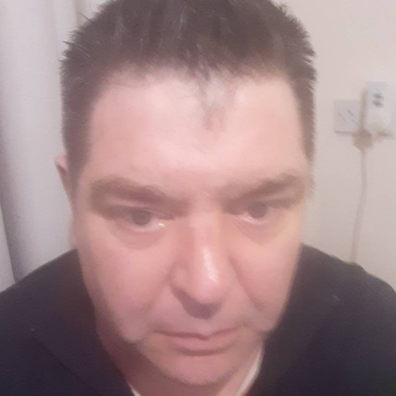 Simon, 60, United kingdom