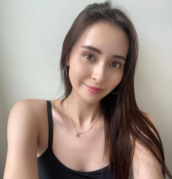 Luna, 36, London UK