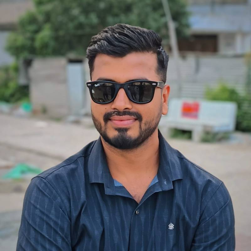Ratan, 32, Bangladesh
