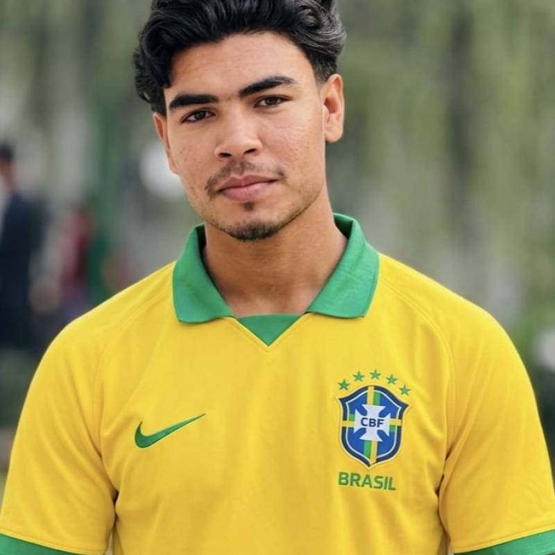 Farabi khan, 30, Vico del gargano