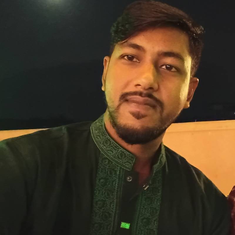 Khan, 28, borguna
