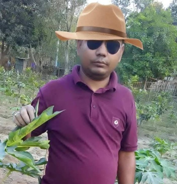 MYDUL, 63, taxes