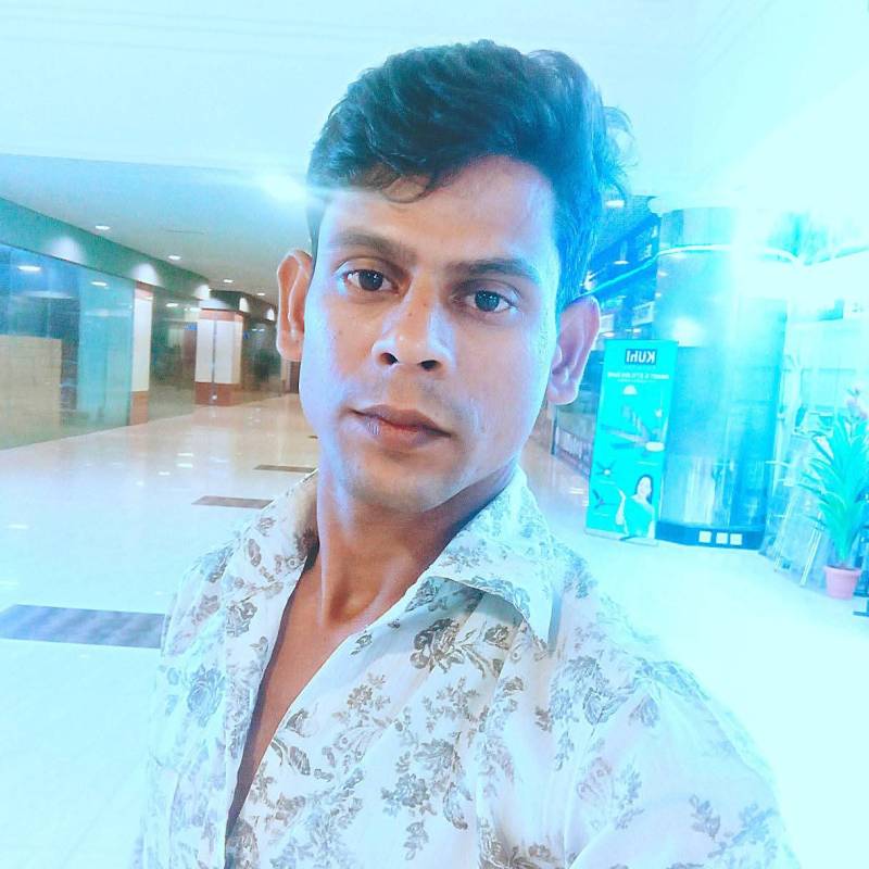 Shofik, 28, Naveda