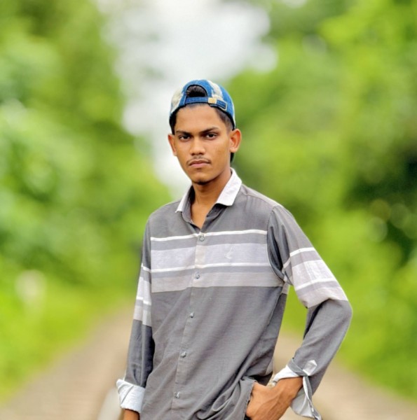Rupchan, 26, Chapai Nawabganj Rajshahi Bangladesh